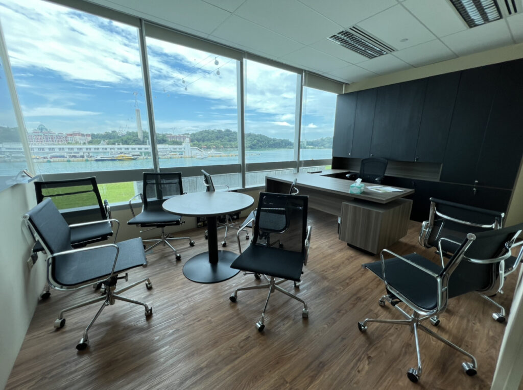 HARBOURFRONT TOWER | Sea View | Good Natural Light | Fitted Office |