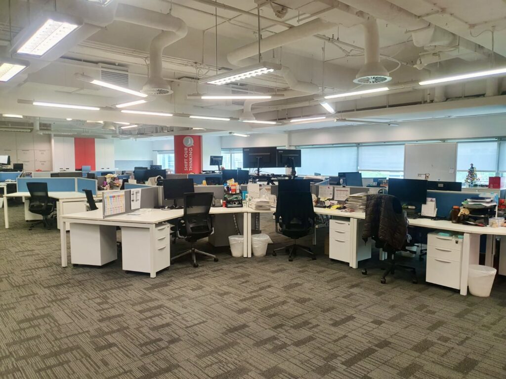 SINGPOST CENTRE | Modern Fitted Office | In Good Conditions |