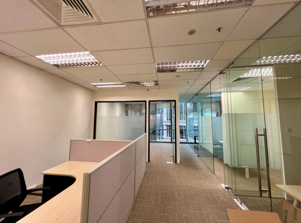 SIF BUILDING | Lobby Frontage | Modern Fitted Office |