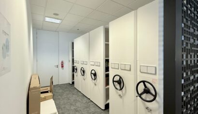 58fa2165-0888-4f76-8d47-94f76a51878c