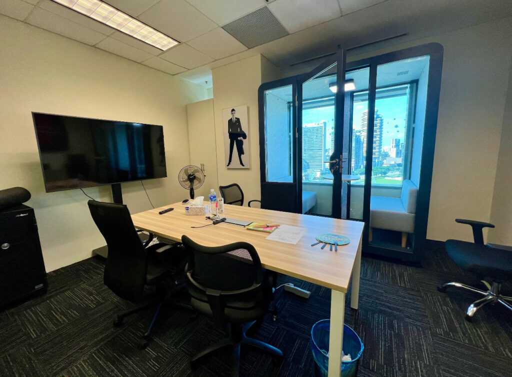 Suntec City – Fitted Office – Meeting Room