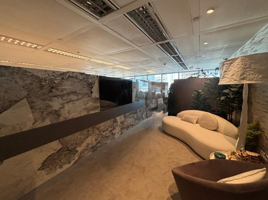 City Hall – Fitted Office – Holding Area