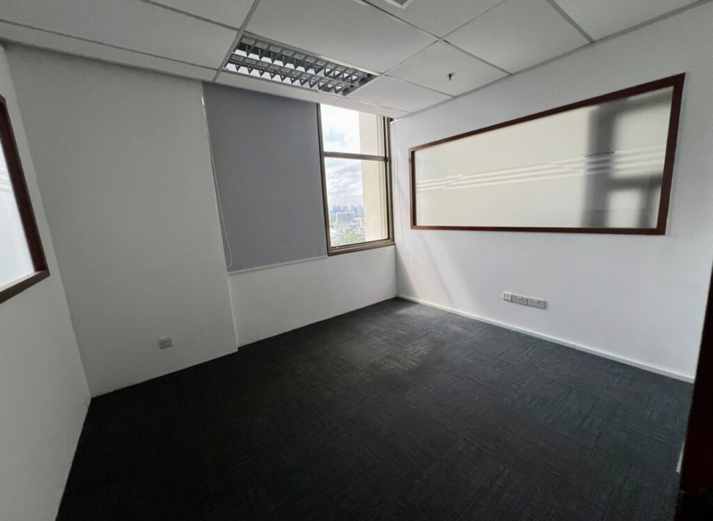 City Hall – Fitted Office – Manager’s Room (1)