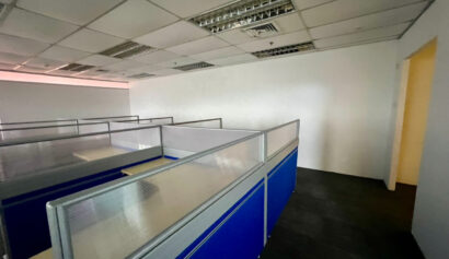 City Hall – Fitted Office – Workstations