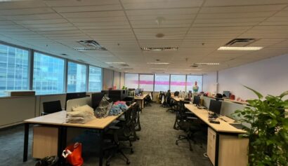 Raffles Place – Fitted Office – Workstations