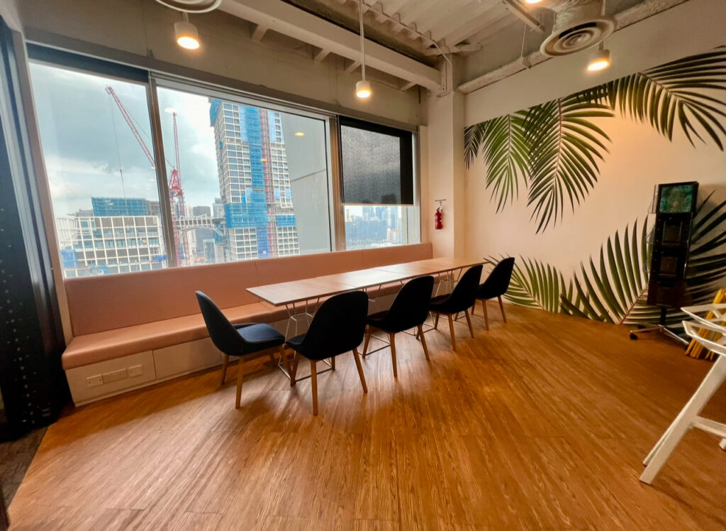 River Valley – Fitted Office – Breakout Area