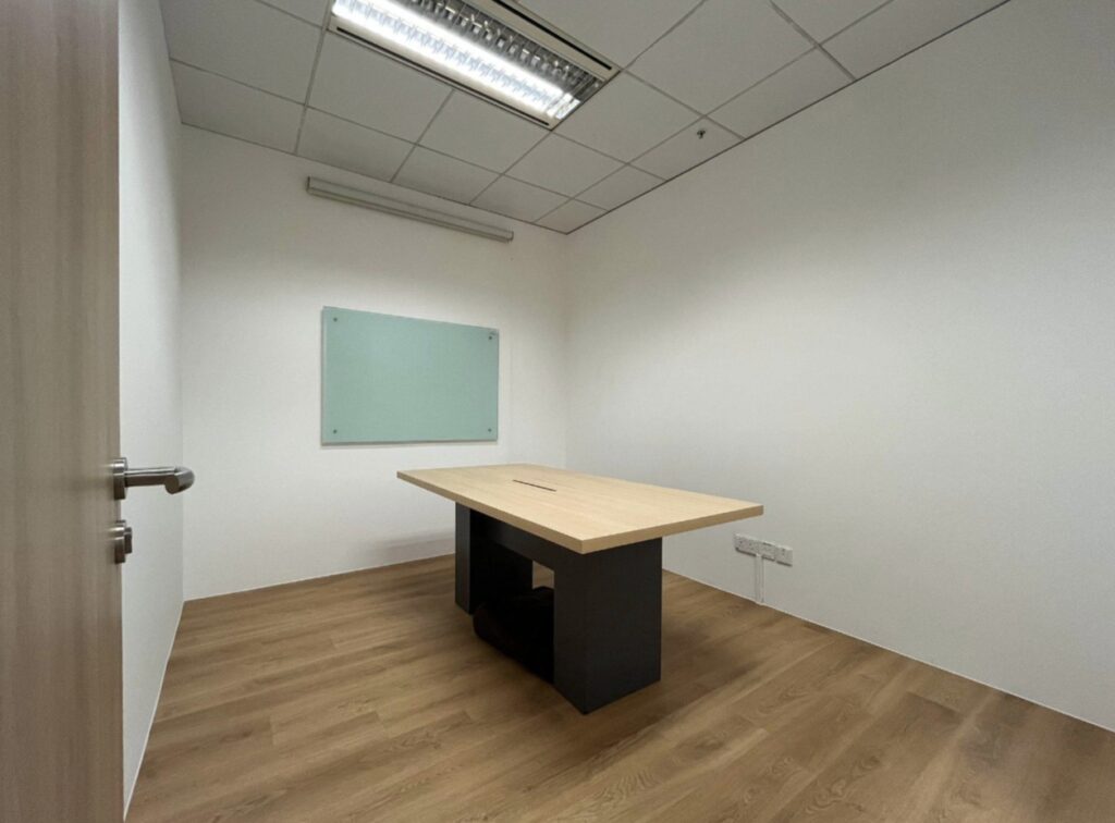 Bugis – Office – Meeting Room