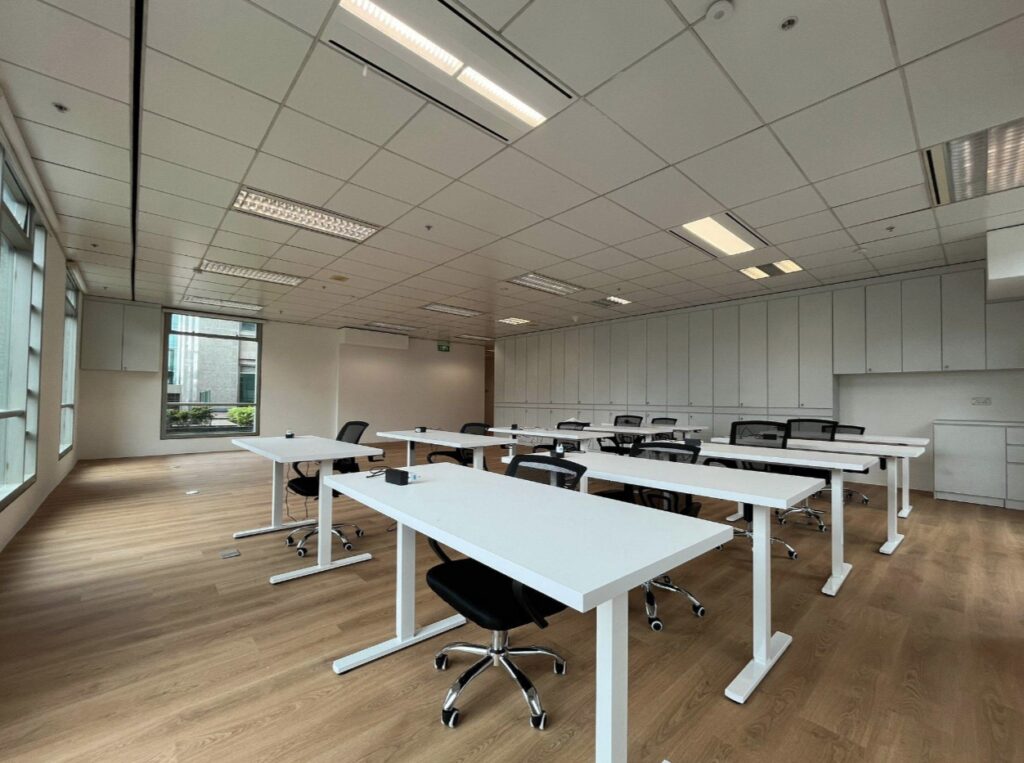 Bugis – Office – Working Desks & Cabinets