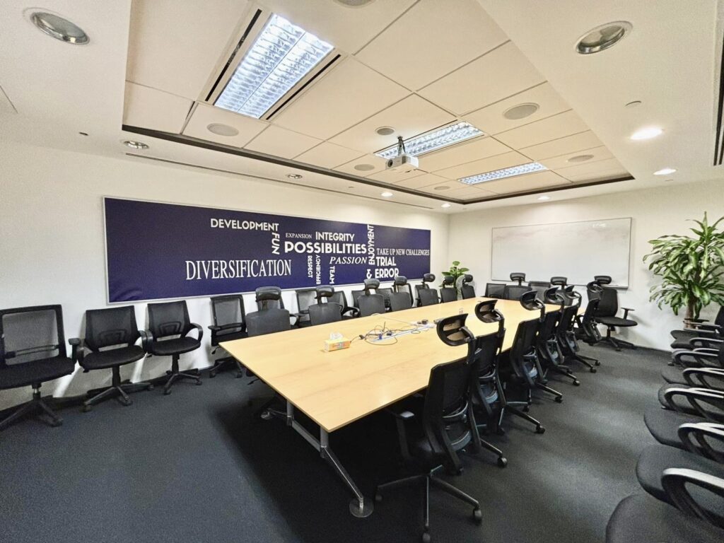 Novena – Fitted Office – Conference Room