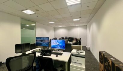 Raffles Place – Fitted Office – Workstations (1)